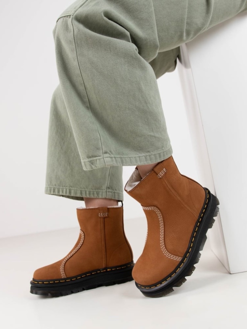 Doc Marten - Picture 8 of 8